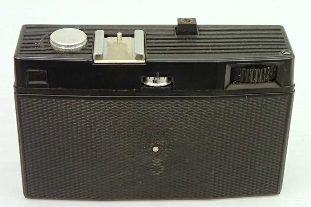 Фотоаппараты «Смена» и их особенности. История популярных шкальных камер советского периода, рекомендации по их использованию. Модели «Смена-Символ», «Смена-8», «Смена-8М» и другие серии.
