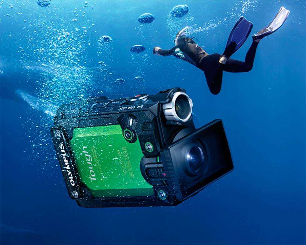 Снимаем под водой: как лучше и с какой техникой?