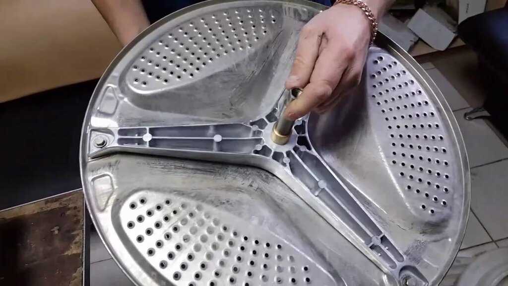 Как снять барабан на стиральной машине: инструкция