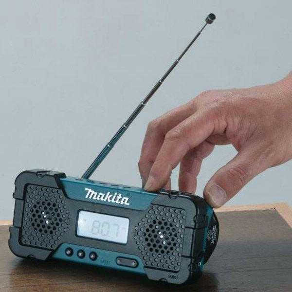 ≡ аккумуляторный радиоприемник makita mr051 (без аккумулятора и зарядного устройства) – купить в киеве | цены и отзывы
