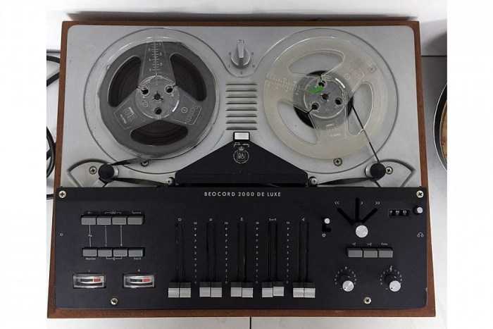 Кассетные магнитофоны ссср (22 фото): какая советская модель была первой? какие потом появились производители двухкассетных и однокассетных магнитофонов?