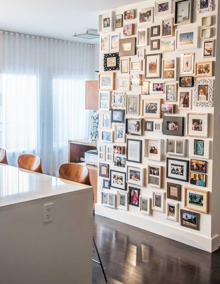 Рамки для фотографий на стену (37 фото): настенные фоторамки на веревках, оригинальные стеклянные подвесные модели и другие виды
