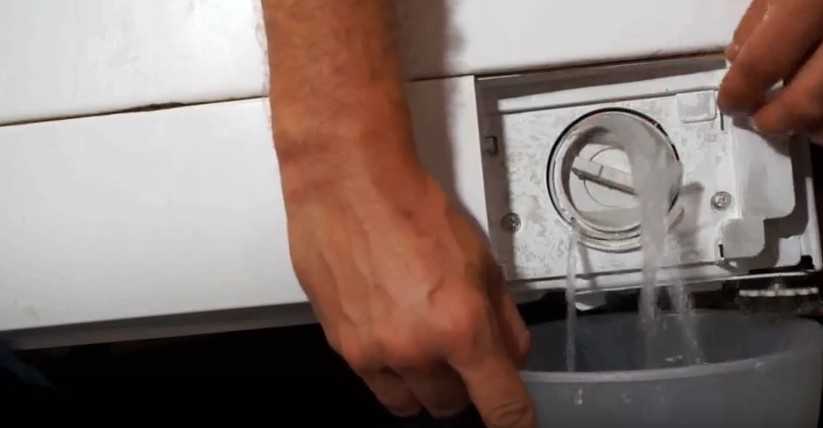 Как почистить фильтр в стиральной машине bosch? как открыть крышку фильтра, вытащить его и очистить? почему не откручивается фильтр?