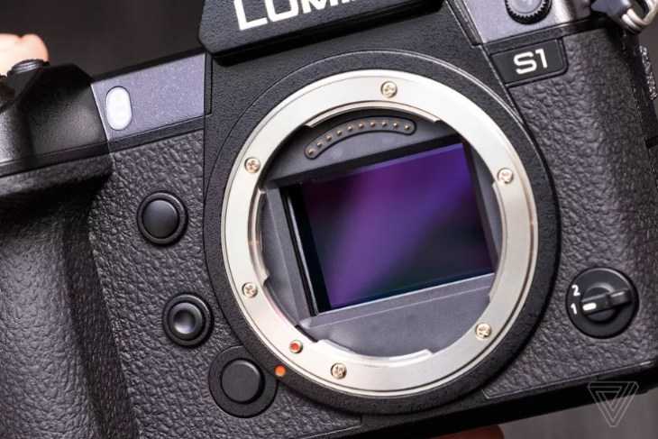 Почему полнокадровый фотоаппарат так ценится среди профессионалов?