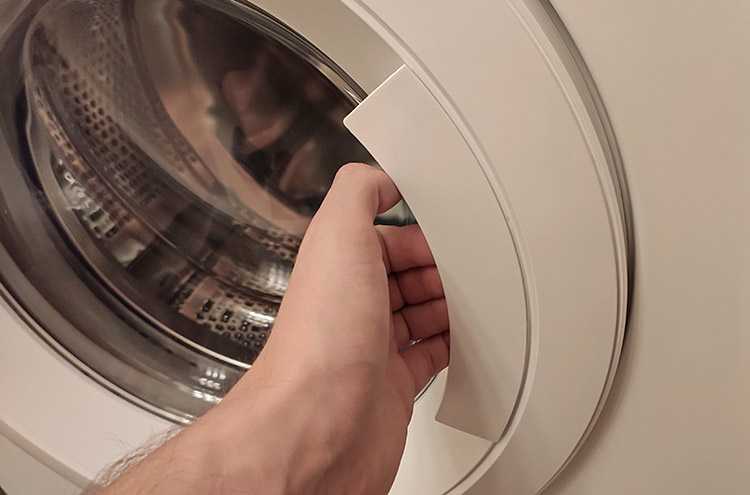 Как открыть стиральную машинку indesit? как разблокировать дверь после и во время стирки? как экстренно отключить замок?