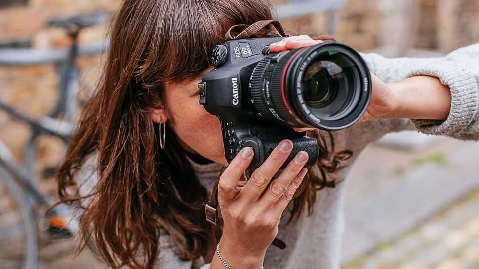 Лучший фотоаппарат 2019 года для детей: простые в использовании и прочные фотокамер для детей